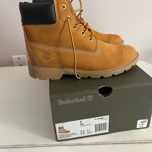 Timberland Tan Boots - Picture 2 of 6